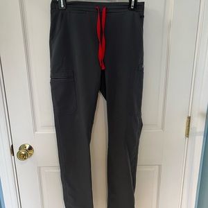 LIMITED EDITION FIGS Zola Scrub Pants in CHARCOAL SIZE XS